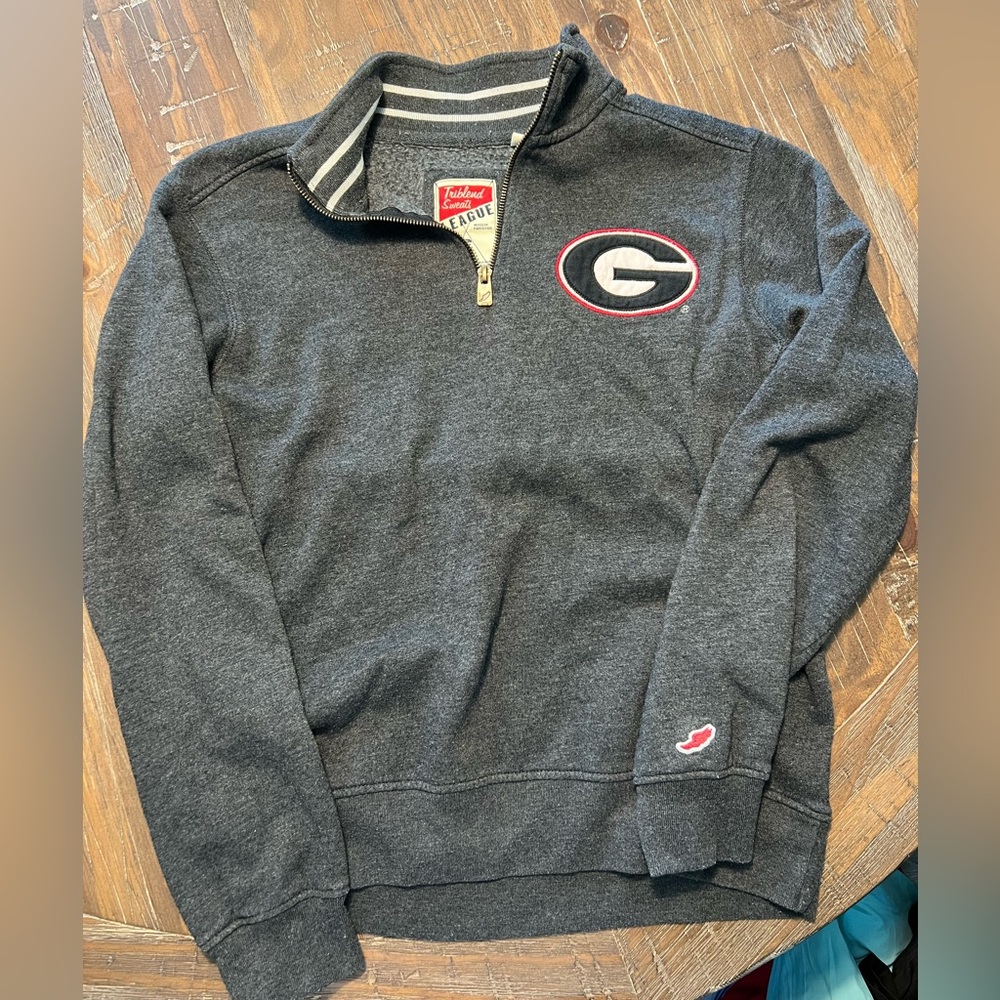 Georgia Bulldogs sweatshirt. Grey. Size S.